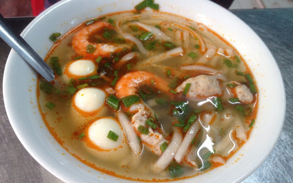 Bánh Canh Bà Đợi - Dương Văn An