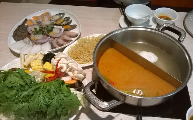 Song Long Restaurant - Ẩm Thực Việt & Thái