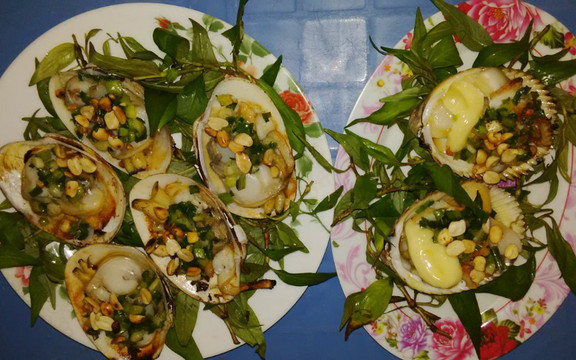 Út Thảo - Quán Ốc