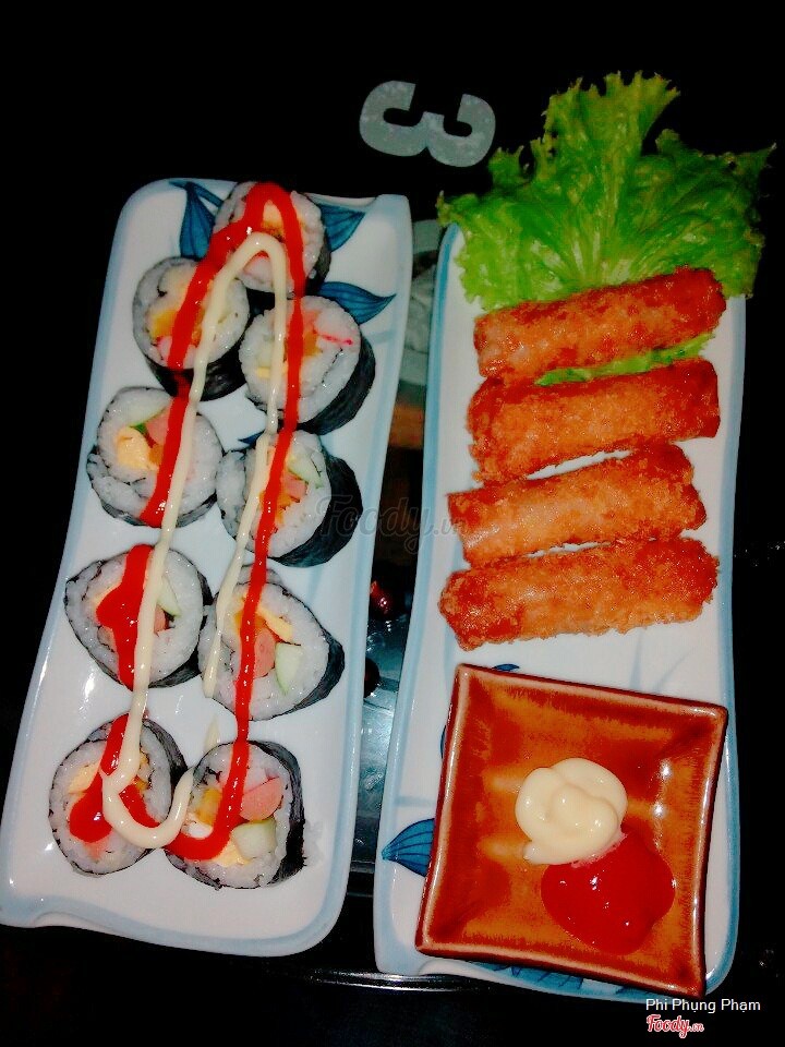 Kimbap + chả giò