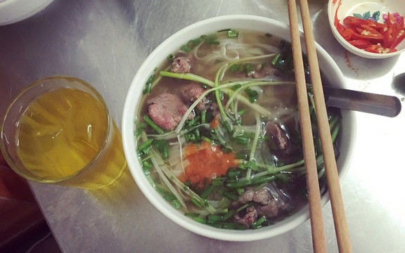 Tong Bri - Phở Bò, Bún Riêu & Miến Gà