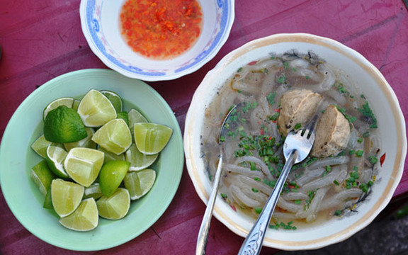 Bánh Canh Bình Dân