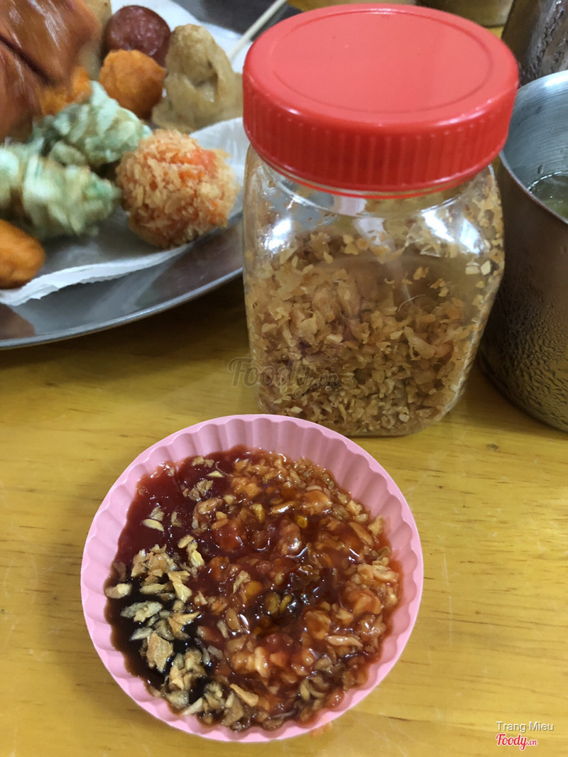 Tỏi chiên chấm