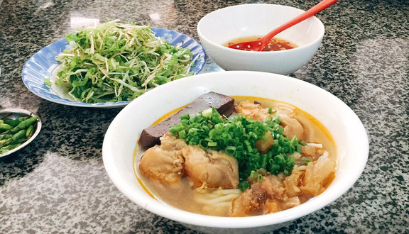 Bún Bò - Phạm Hồng Thái