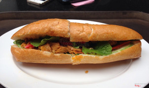 Bánh mì thịt nướng