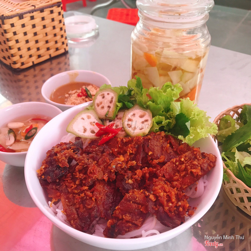 bún chả nướng 25k