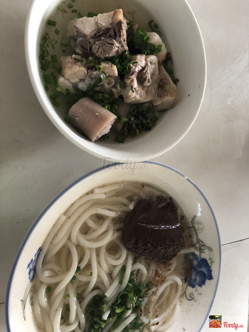 Bánh canh đuôi heo