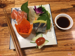 Cá hồi + cá trích ép trứng