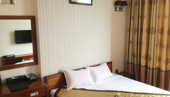 Gia Phú Hotel