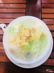 Chè khúc bạch