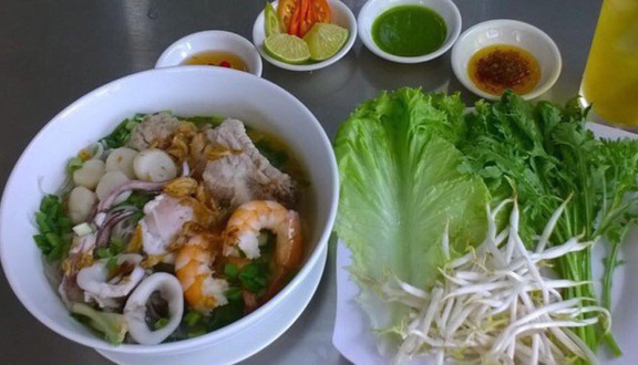 Hủ Tiếu Mực Cô Ba Gạo