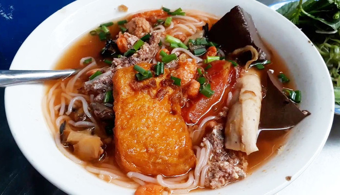 Mì Quảng, Bún Riêu & Canh Bún