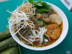 Tô Đặc Biệt