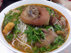 bún bò giò heo