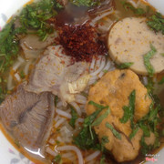 Bún bò ba chí