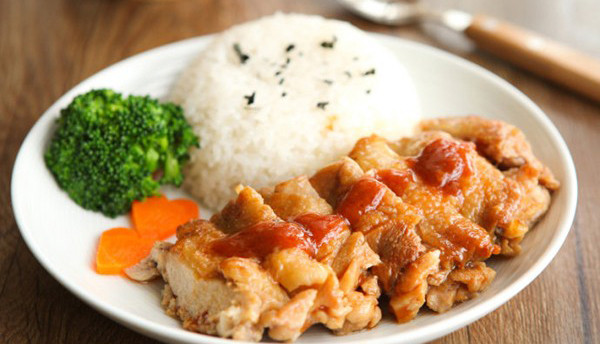 Bếp Nhà Bát Giới - Cơm Văn Phòng & Ăn Vặt Online