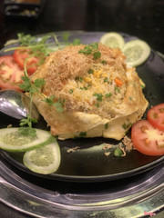 Cơm chiên hoàng bào 80k