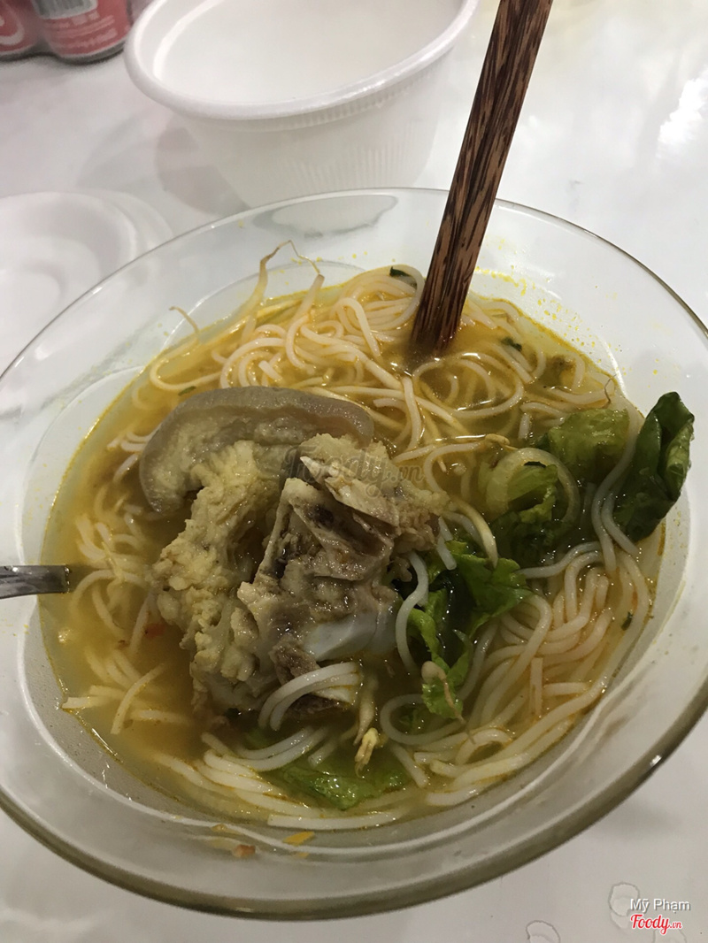 Bún bò giò heo 35k