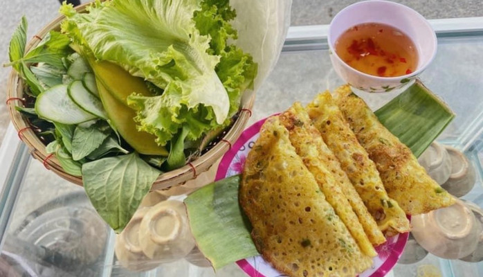 Quán Miền Trung - Bánh Xèo - Lê Văn Lương