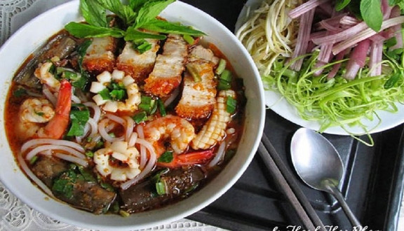 Diễm Quyên - Bún Bò Huế & Bún Mắm