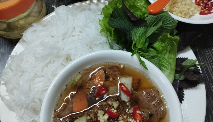 Bún Chả Kiều Hà - Bún Chả & Bún Trộn - Triều Khúc