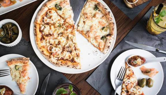 Pizza 4P's - Pizza Kiểu Nhật - Vincom Phạm Ngọc Thạch