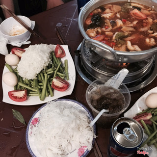 Lẩu gà lá giang