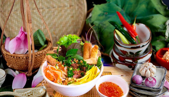 A Trưởng - Bún Thịt Nướng & Bánh Mì Bi