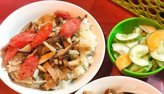 Xôi & Bánh Mì Ngõ 