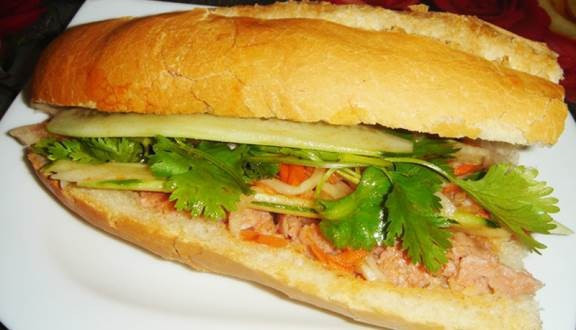 Aloha - Bánh Mì Chay