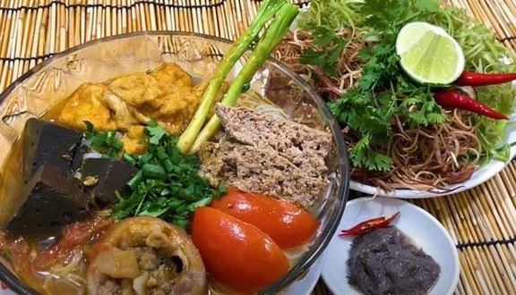 Bún Bò Cô Hoa - Phạm Văn Bạch