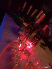 Zima club hôm nay phát rượu miễn phí cho phụ nữ vui lắm ạ