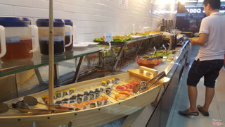 Dãy buffet tự lấy