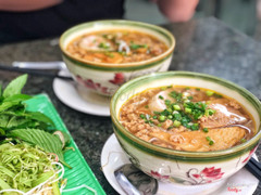 Bún riêu đầy đủ 55k