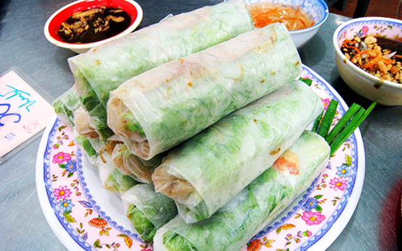 Gỏi Cuốn - Bún Chả Giò