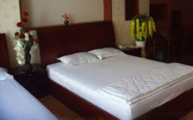 Khách Sạn Quốc Trung