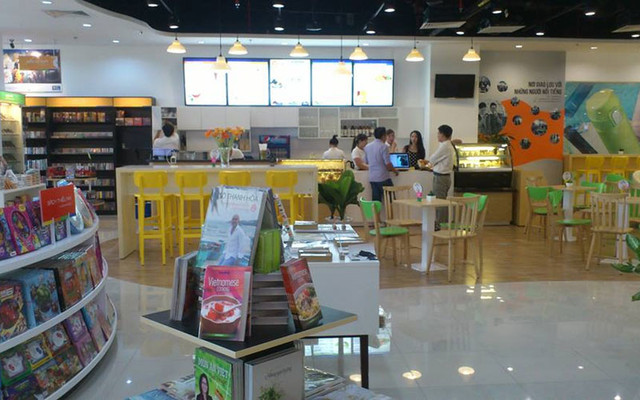 Nhà Sách Phương Nam - SC VivoCity