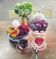 Bingsu hoa quả 80k và Trà Manuka Flower 60k, vị trà thanh thanh và nếm chút lại có vị gần như ô mai ấy