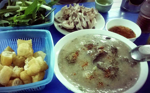 Huyền Trang - Cháo Lòng, Tiết Canh