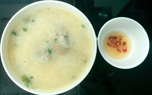 Hiếu - Cháo Xương & Giò