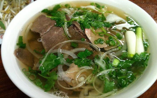 Co Long - Phở Bò & Cơm Rang - Quan Nhân