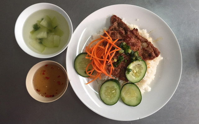 Quán Ăn 20 Lê Lợi - Cơm, Bún Bò & Bánh Tráng Phơi Sương