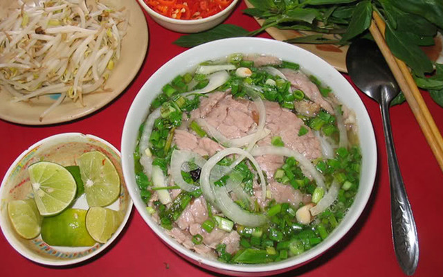 Hồng - Quán Phở Bình Dân