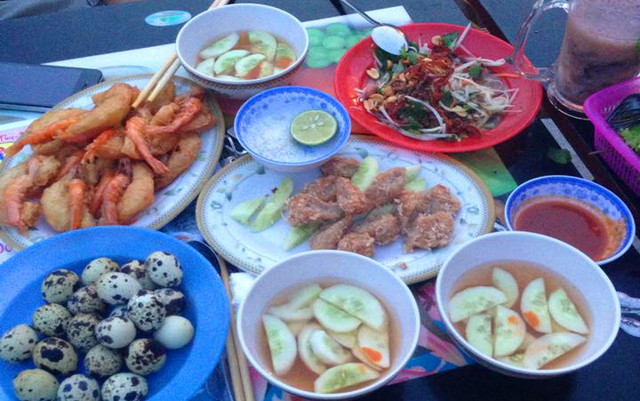 Hai Chị Em - Trà Sữa & Đồ Ăn Vặt