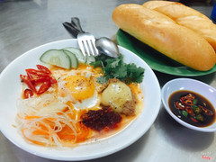 Bánh mì chấm