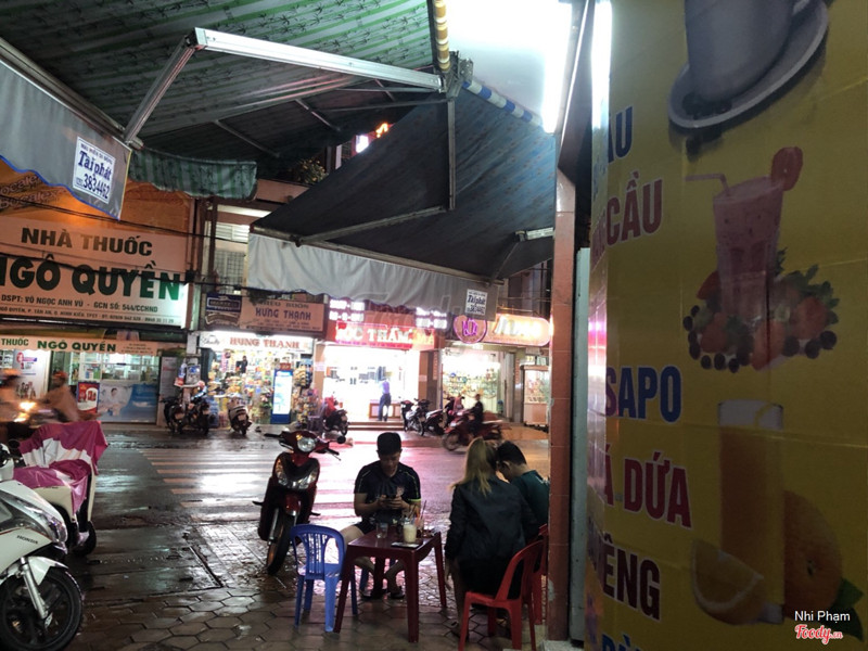 Quán khi về đêm