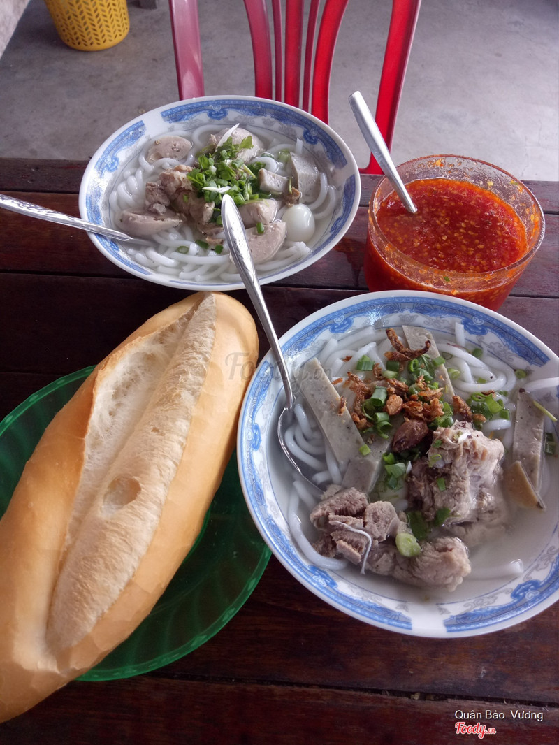 Bánh canh xương