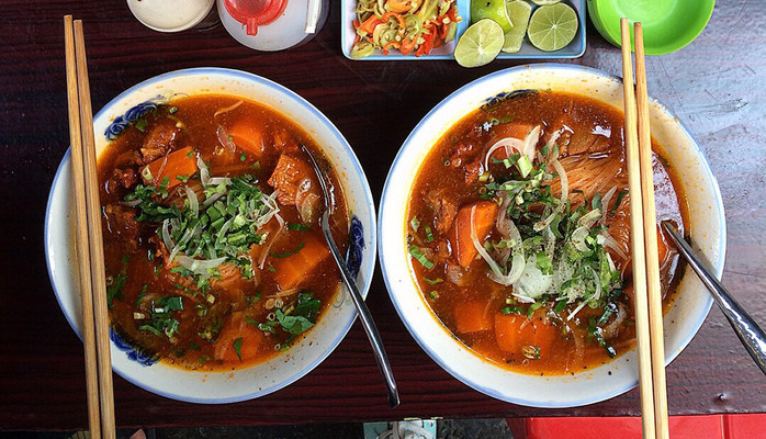 Bún Riêu, Hủ Tiếu & Bò Kho