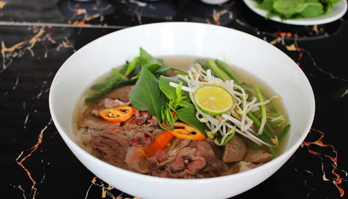Cô Hoàng - Phở Bắc