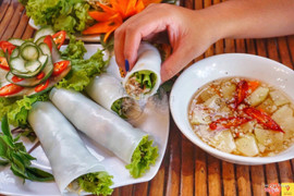 Phở cuốn 10.000₫/ 1 cuốn